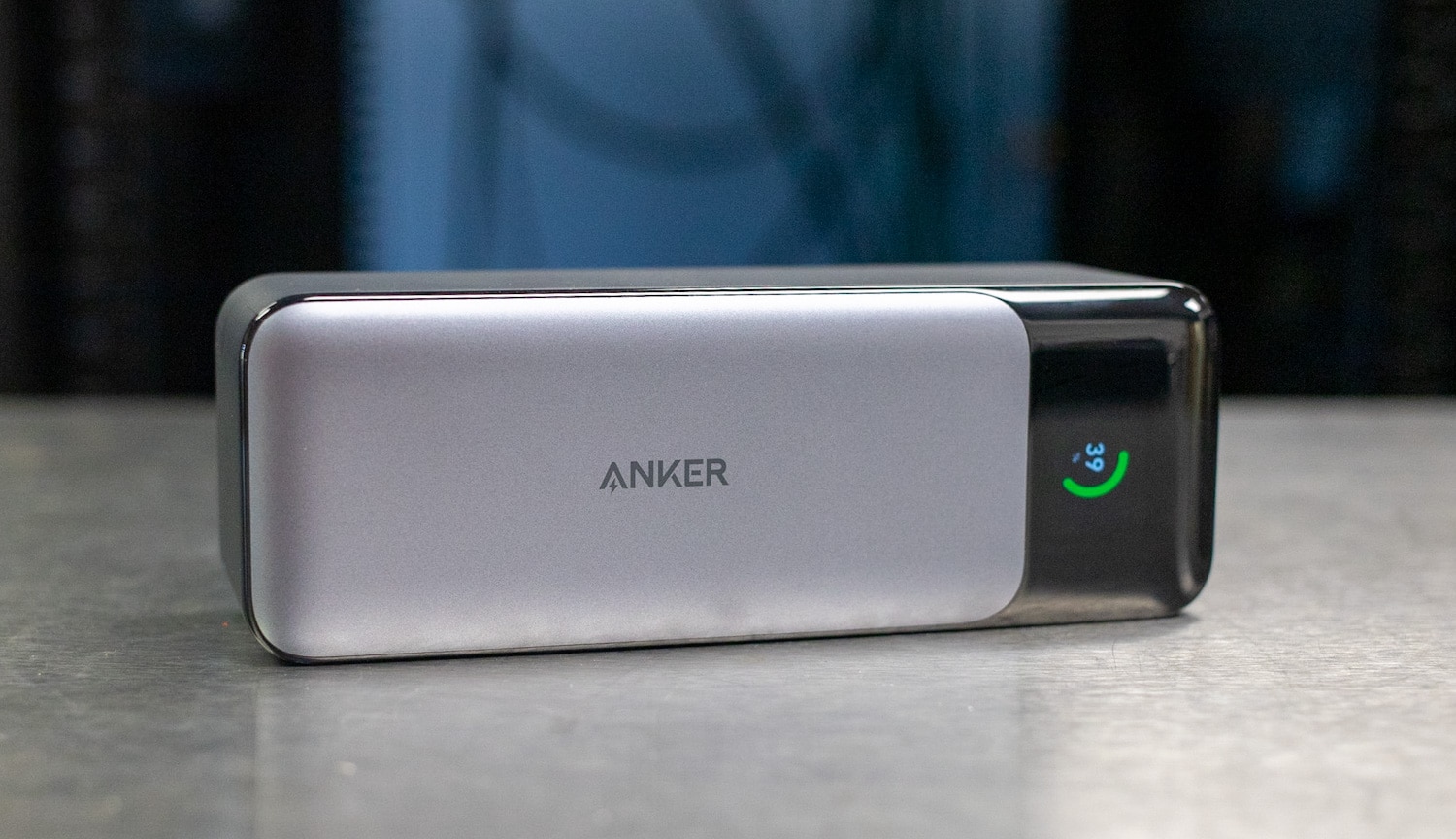 Best Alternatives to Anker 737 Power Bank: High-Capacity Chargers Worth Considering